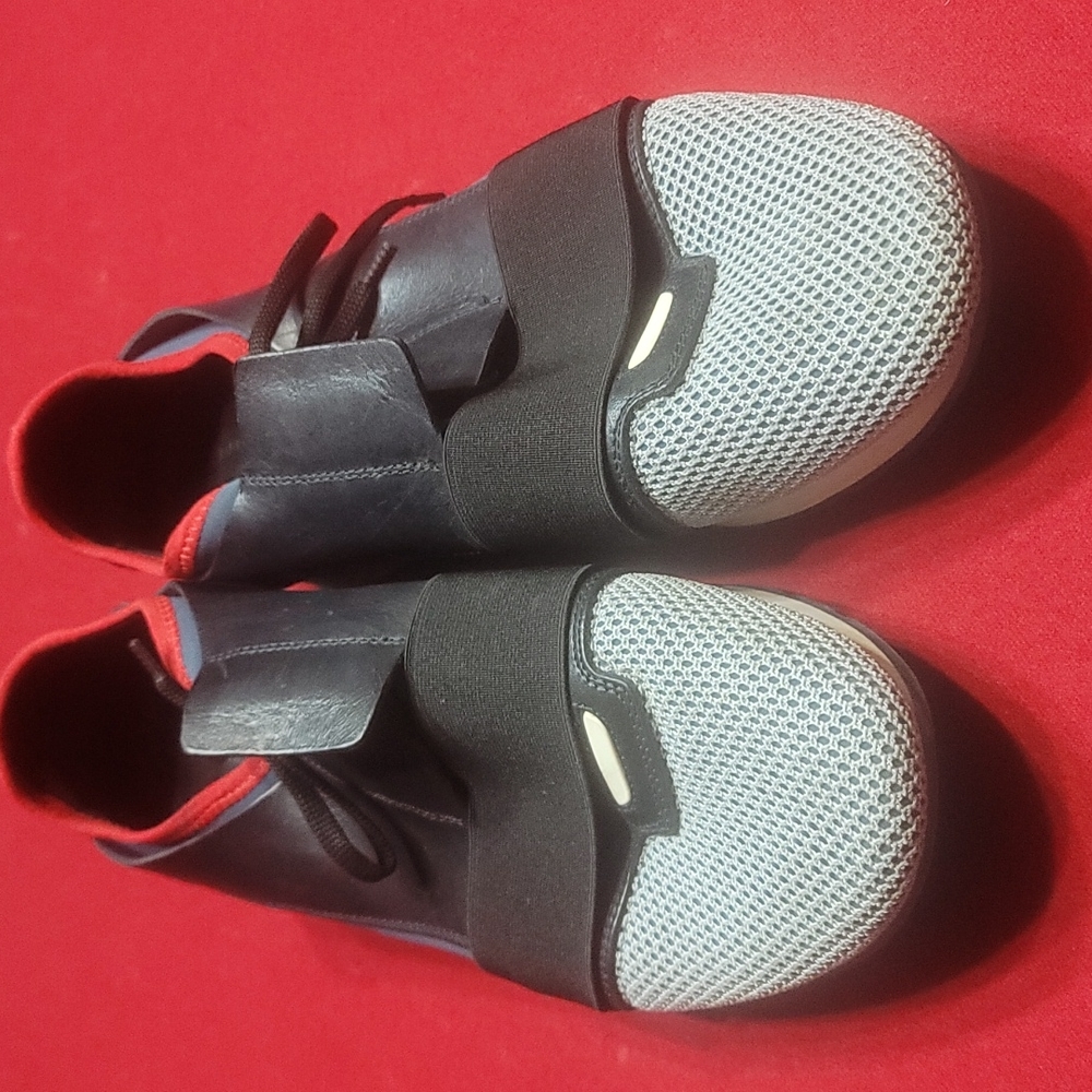Black/marroon,red Balenciaga men's tennis